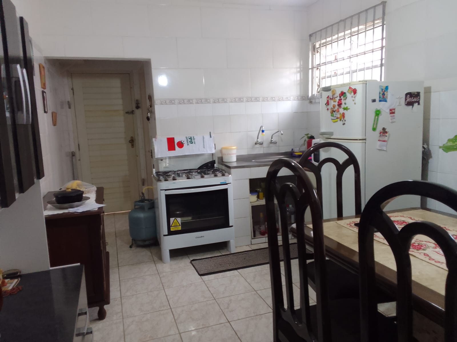 CAS261398 Casa de Terreno Inteiro em Itanhaém – 02 Dormitórios e Quintal Amplo