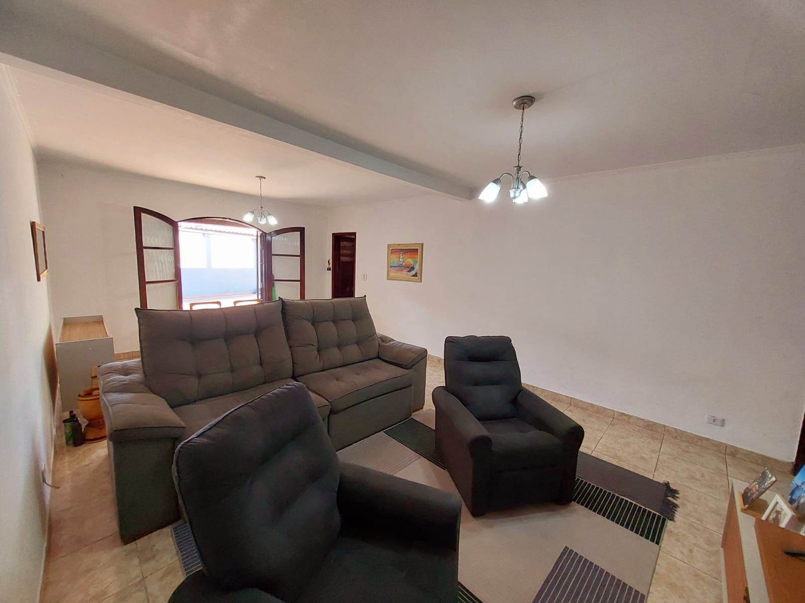 CAS261400 Casa Reformada com Piscina a 280m da Praia – Semimobiliada e com Edícula