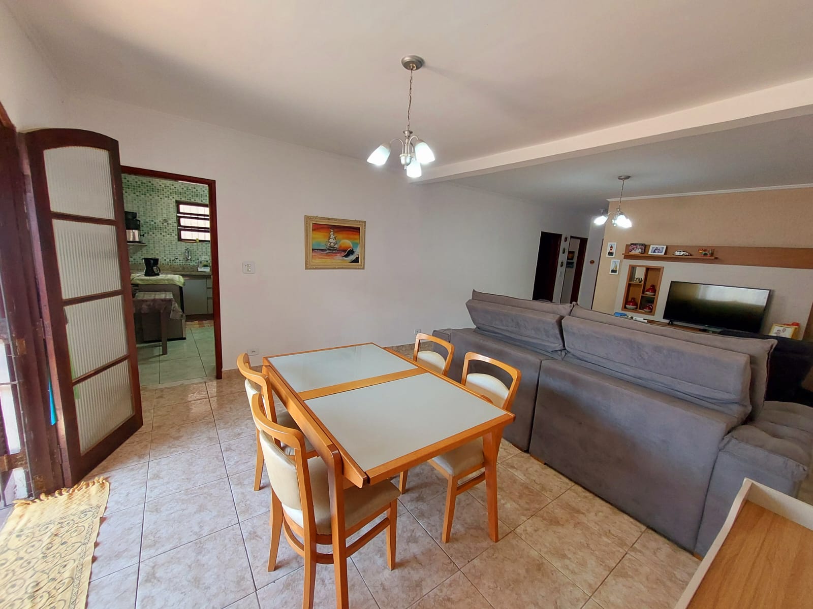 CAS261400 Casa Reformada com Piscina a 280m da Praia – Semimobiliada e com Edícula