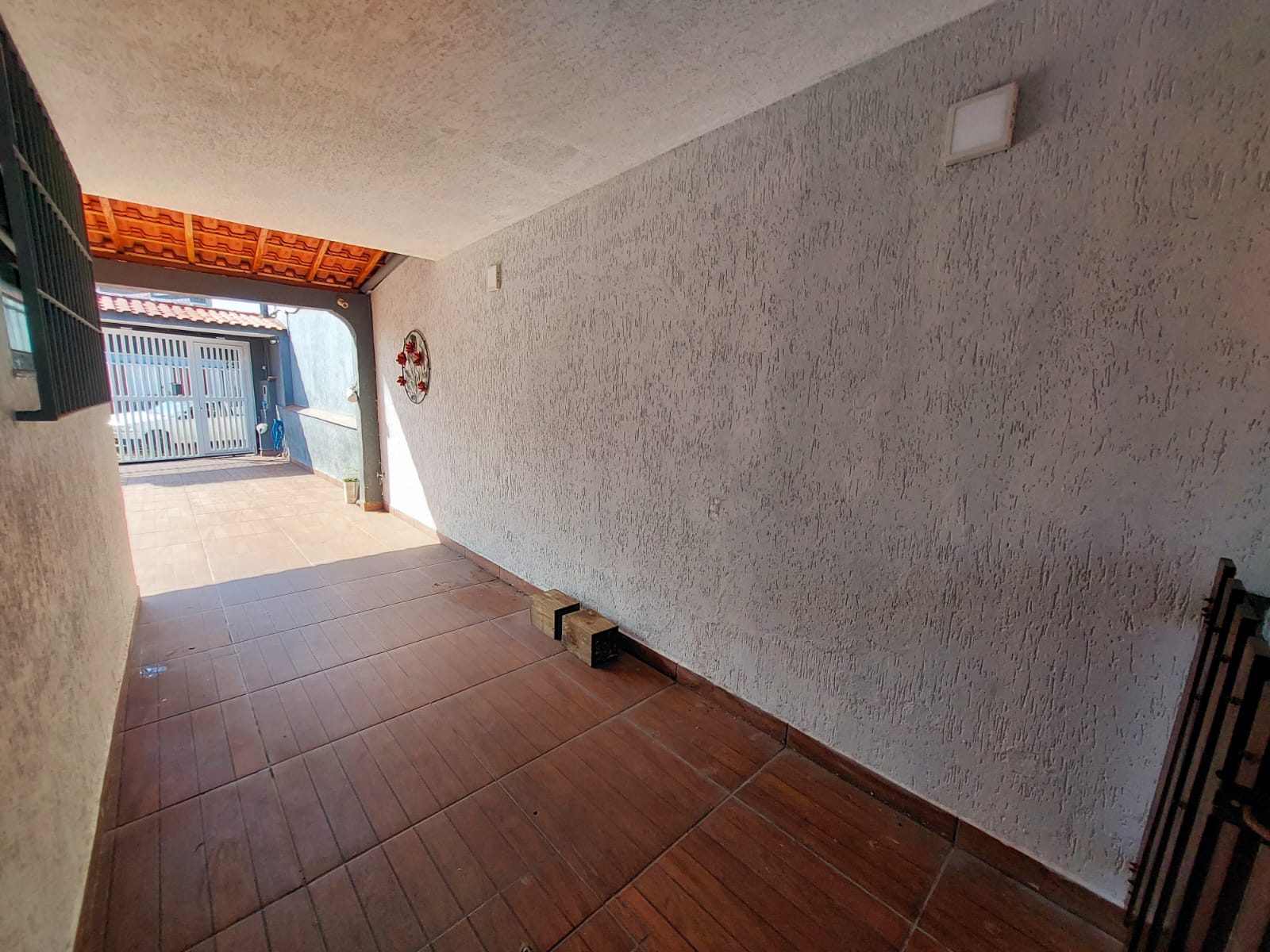 CAS261400 Casa Reformada com Piscina a 280m da Praia – Semimobiliada e com Edícula