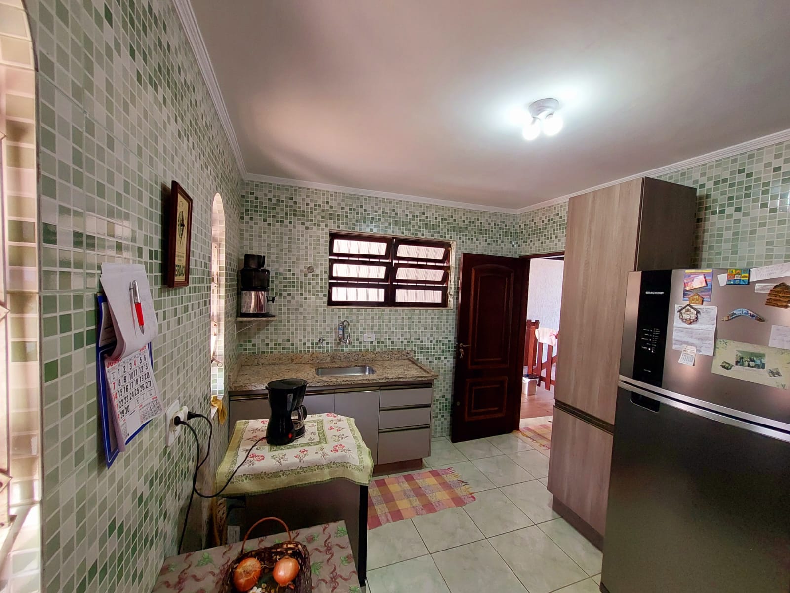CAS261400 Casa Reformada com Piscina a 280m da Praia – Semimobiliada e com Edícula