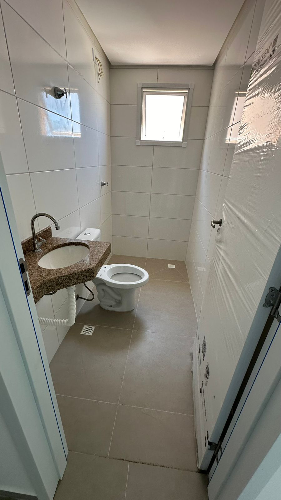 CAS261401 Apartamento Frente Mar no Condomínio Bella Vista – Andar Alto e 02 Dormitórios