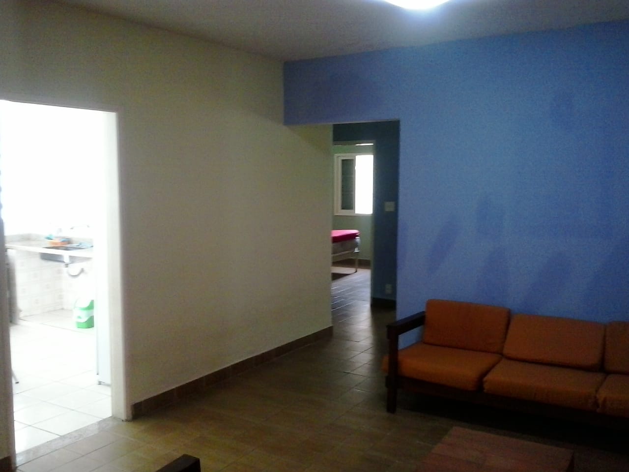 -CAS261402 Casa Térrea com 02 Salas em Itanhaém – Quintal Amplo com Espaço para Piscina