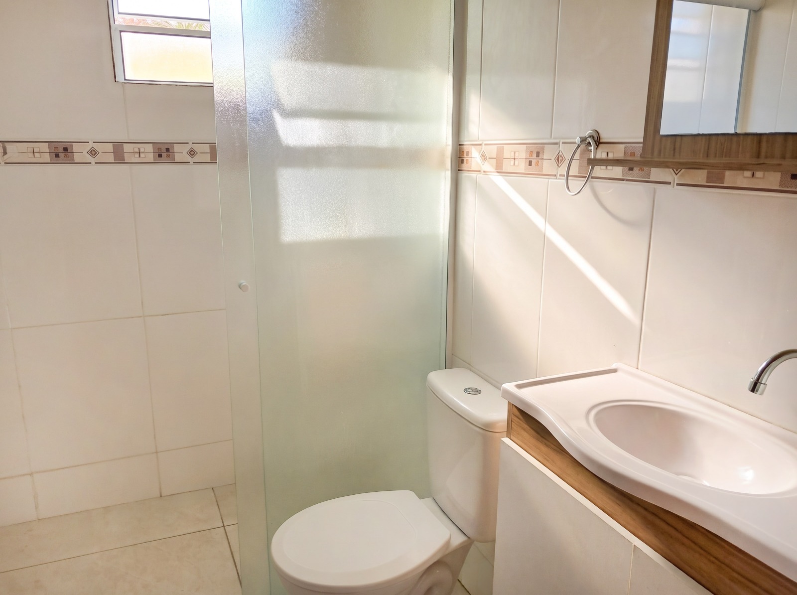 CAS261403 Casa com Piscina e Edícula no Cibratel II Itanhaém – 04 Dormitórios a 700m do Mar
