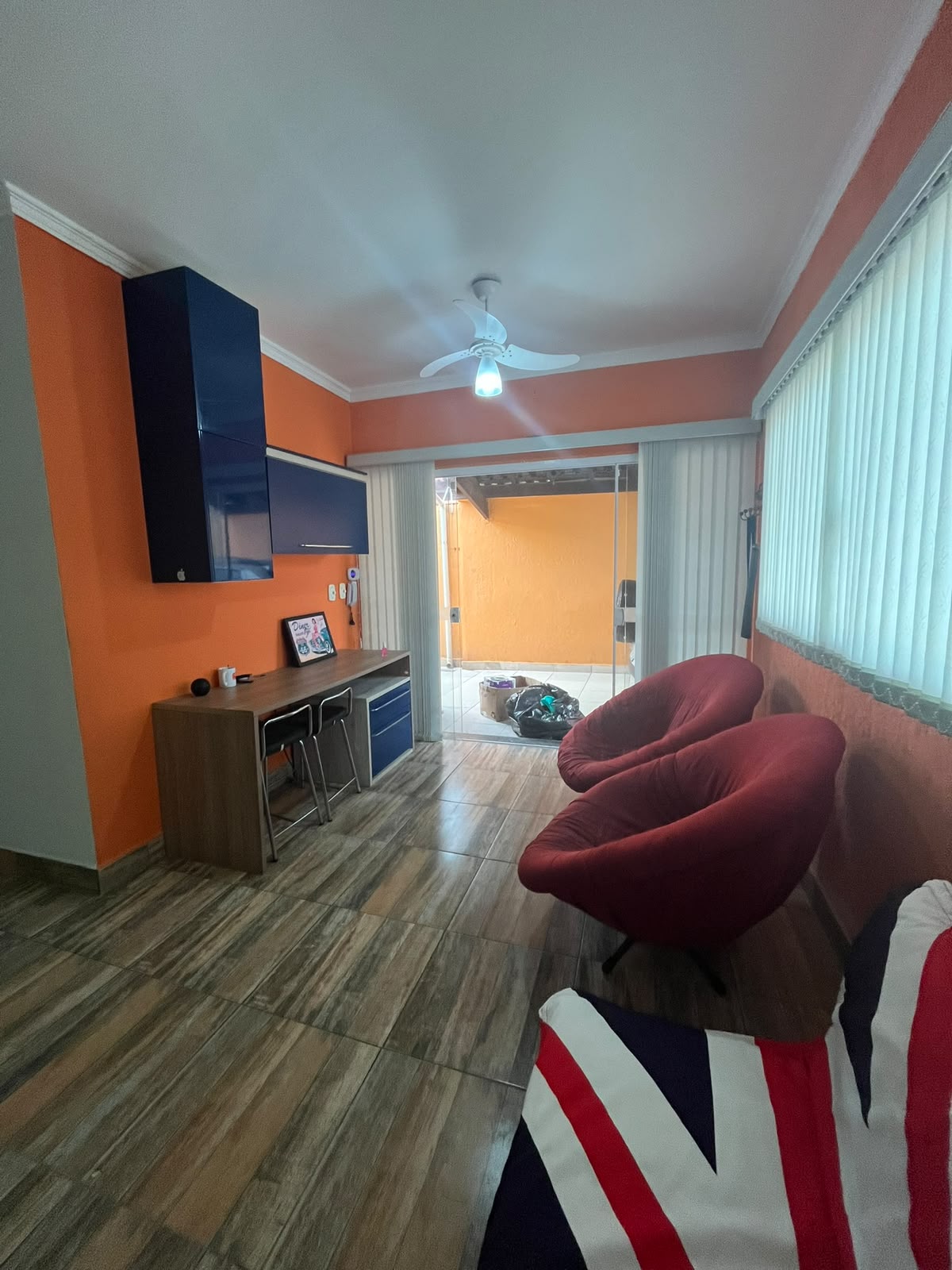 CAS261406 Casa Porteira Fechada nos Campos Elíseos Itanhaém – 05 Dormitórios com Piscina a 50m da Praia