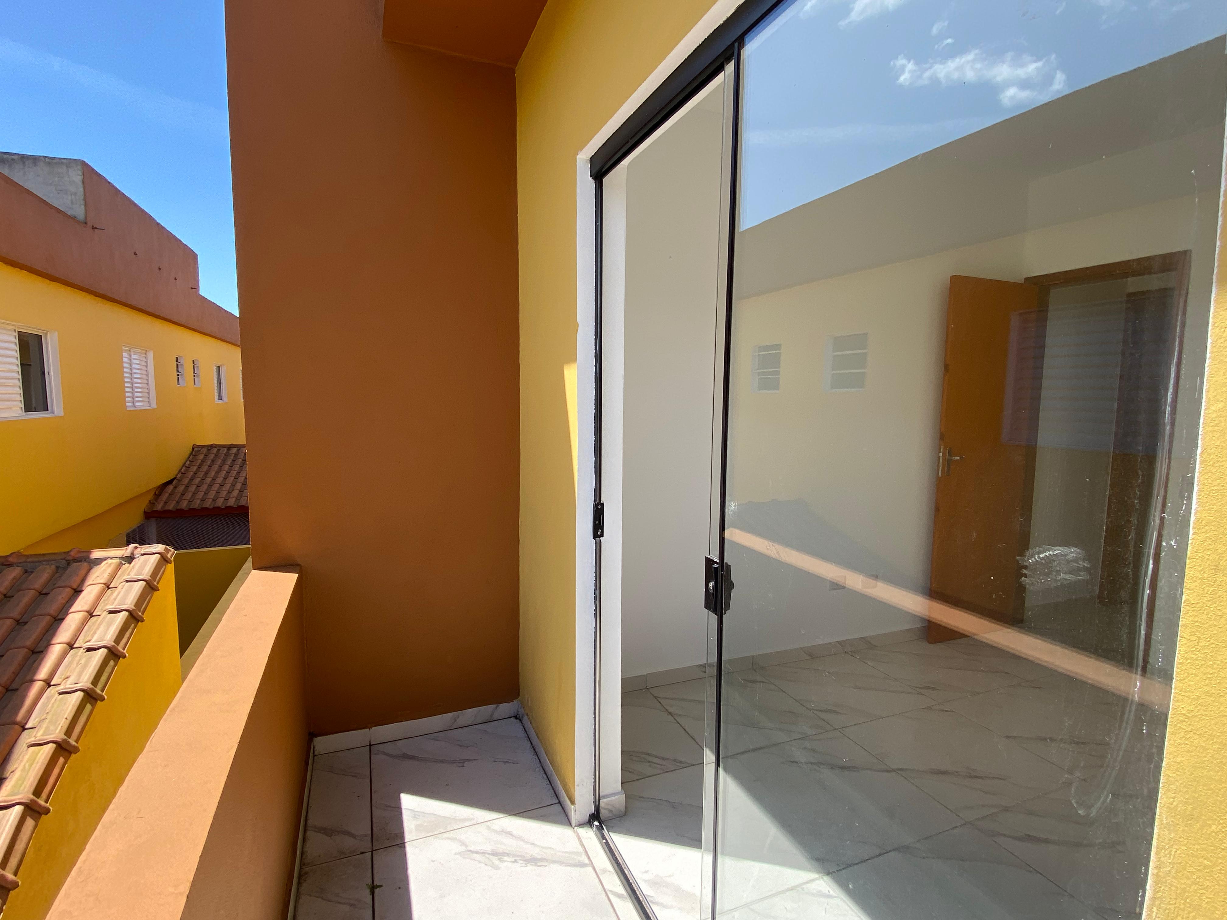 Oportunidade para Venda Sobrado em condomínio com piscina em Itanhaém   R$ 285.000,00