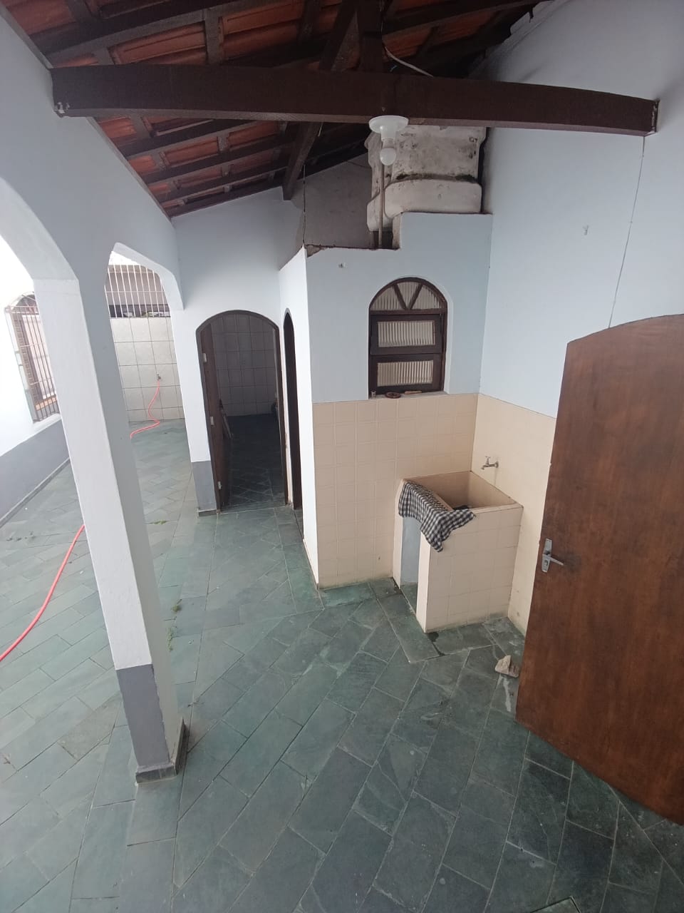 NÃO PERCA ESTA OPORTUNIDADE!!! CASA NO CENTRO DO SUARÃO A 400 METROS DO MAR EM ITANHAÉM/SP