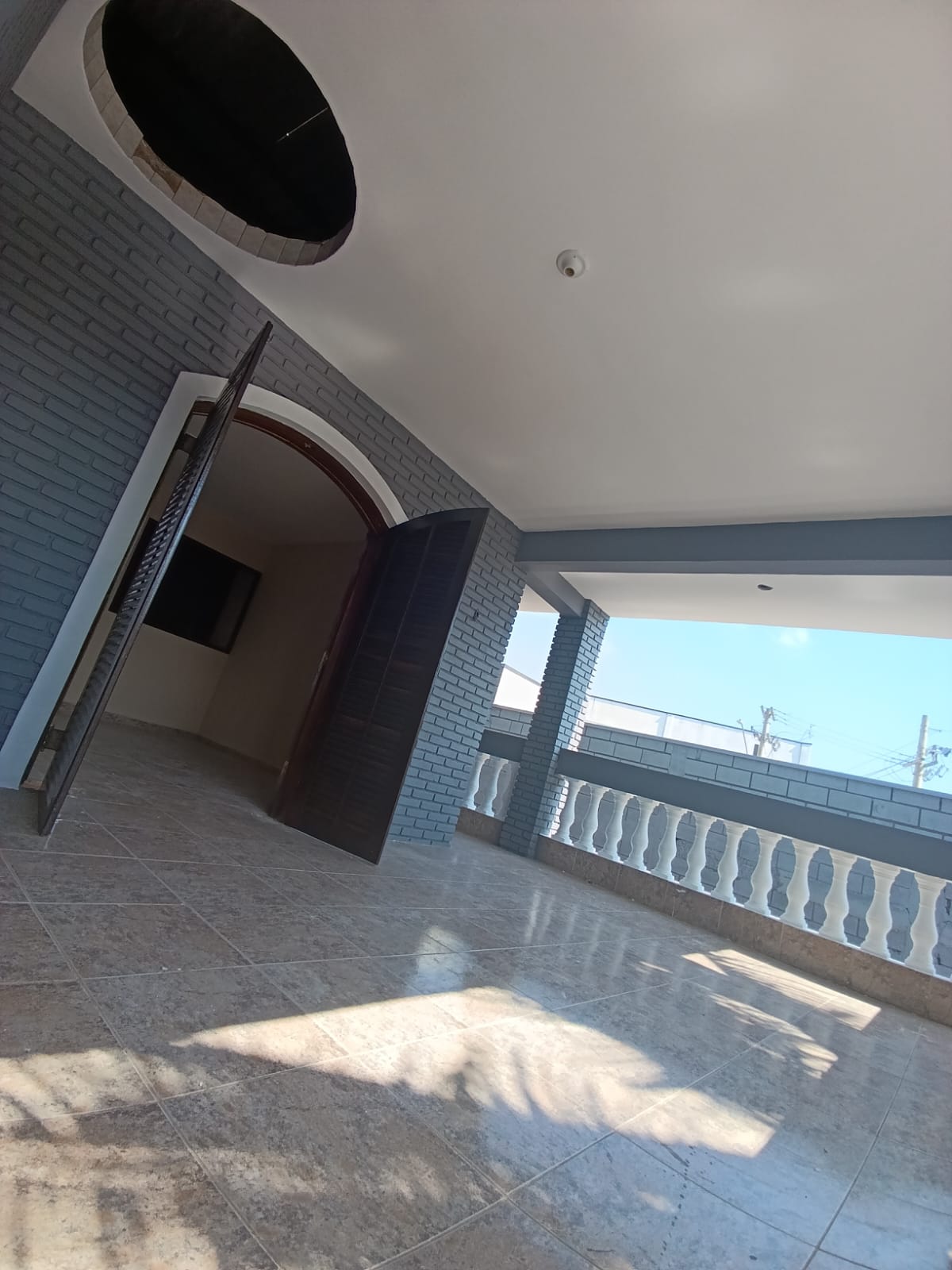 LINDO SOBRADO PARA ALUGAR NA PRAIA EM ITANHAEM/SP