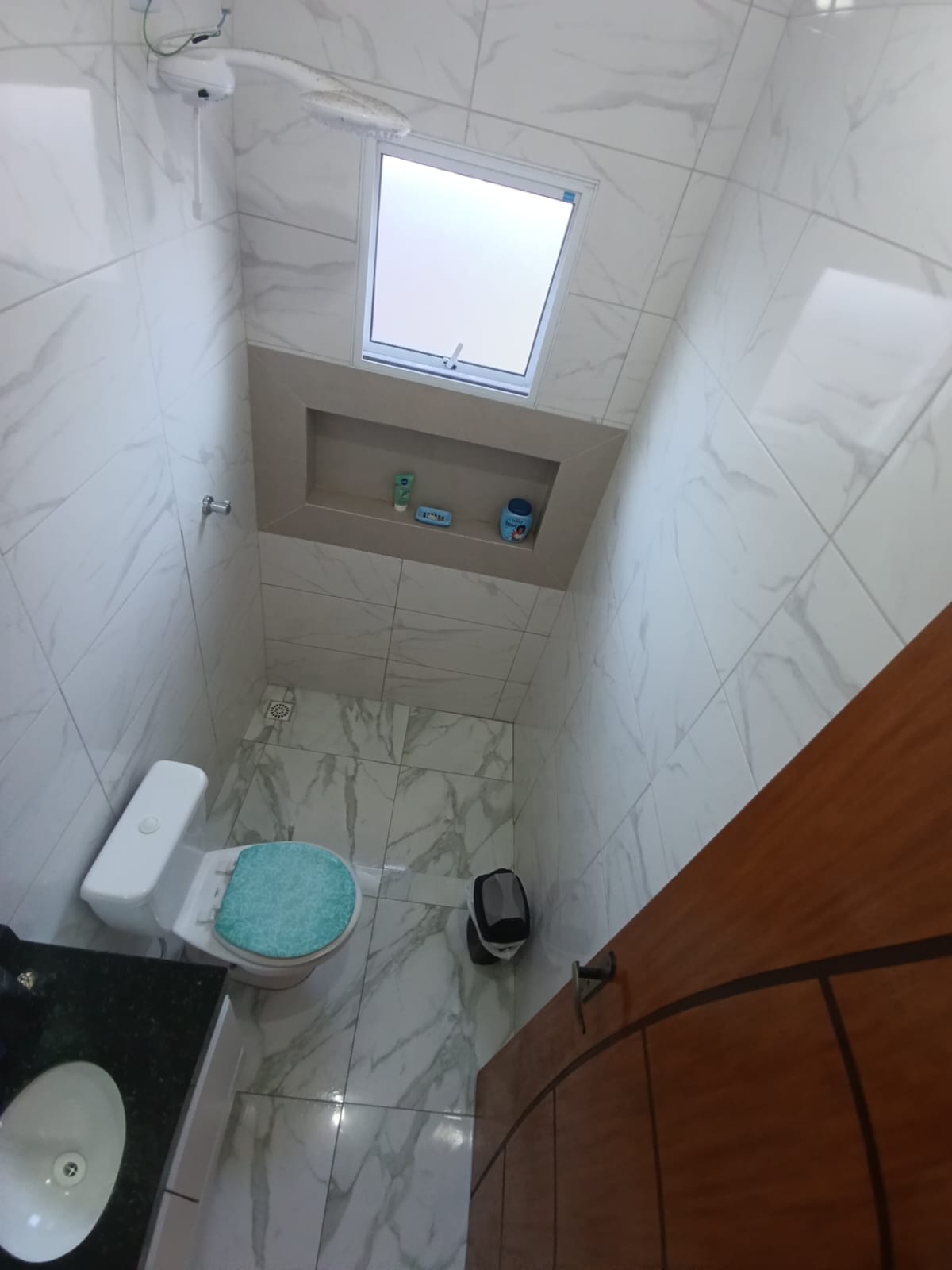 CASA NOVA COM PISCINA PARA VENDA NA PRAIA, NO SUARÃO A 500 METROS DO MAR EM ITANHAÉM/SP