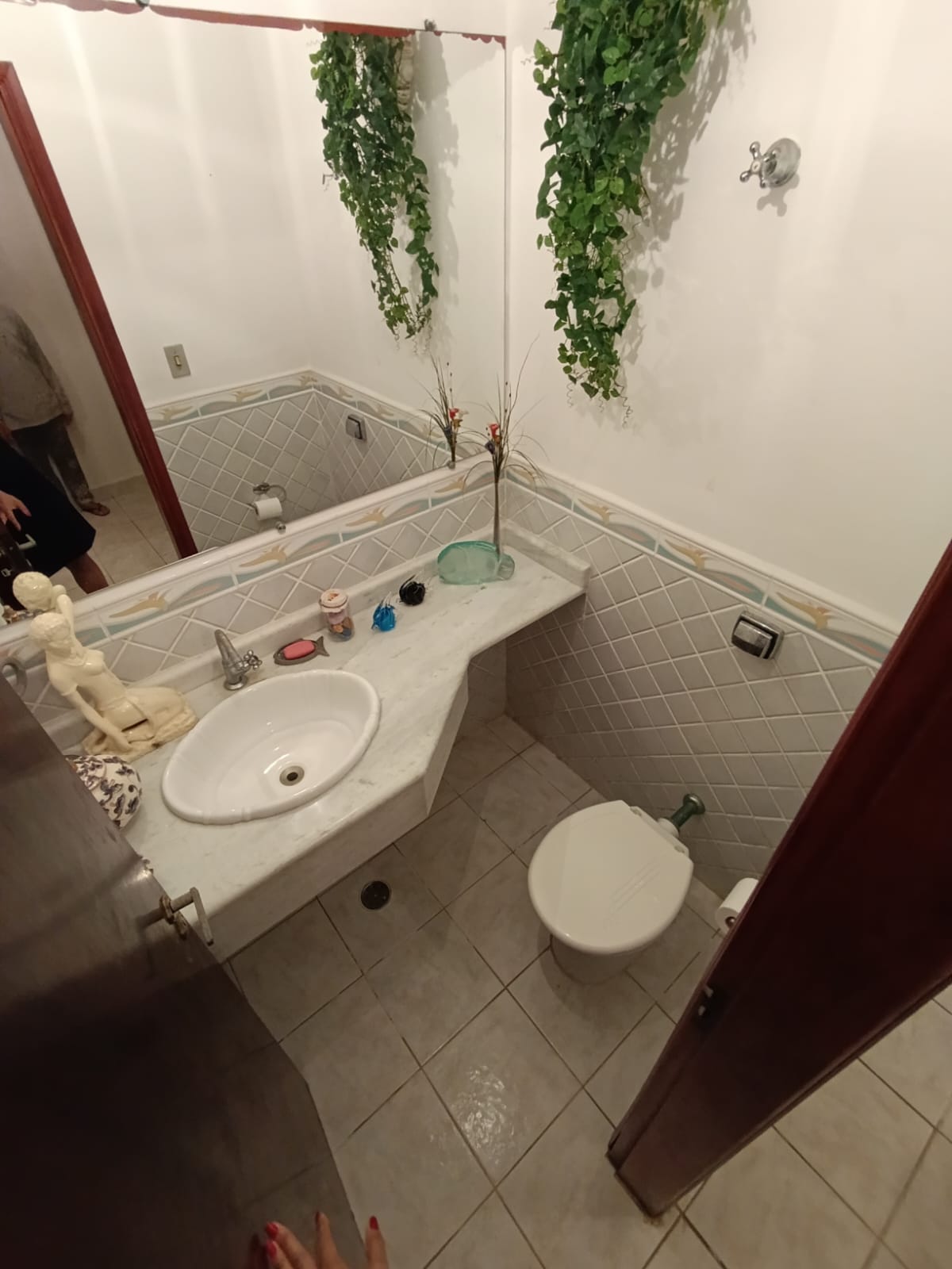 NÃO PERCA ESTA OPORTUNIDADE!!! CASA DE NOVELA PARA VENDA COM 05 DORMITORIOS NO JD SURÃO A 30 METROS DO MAR EM ITANHAÉM/S