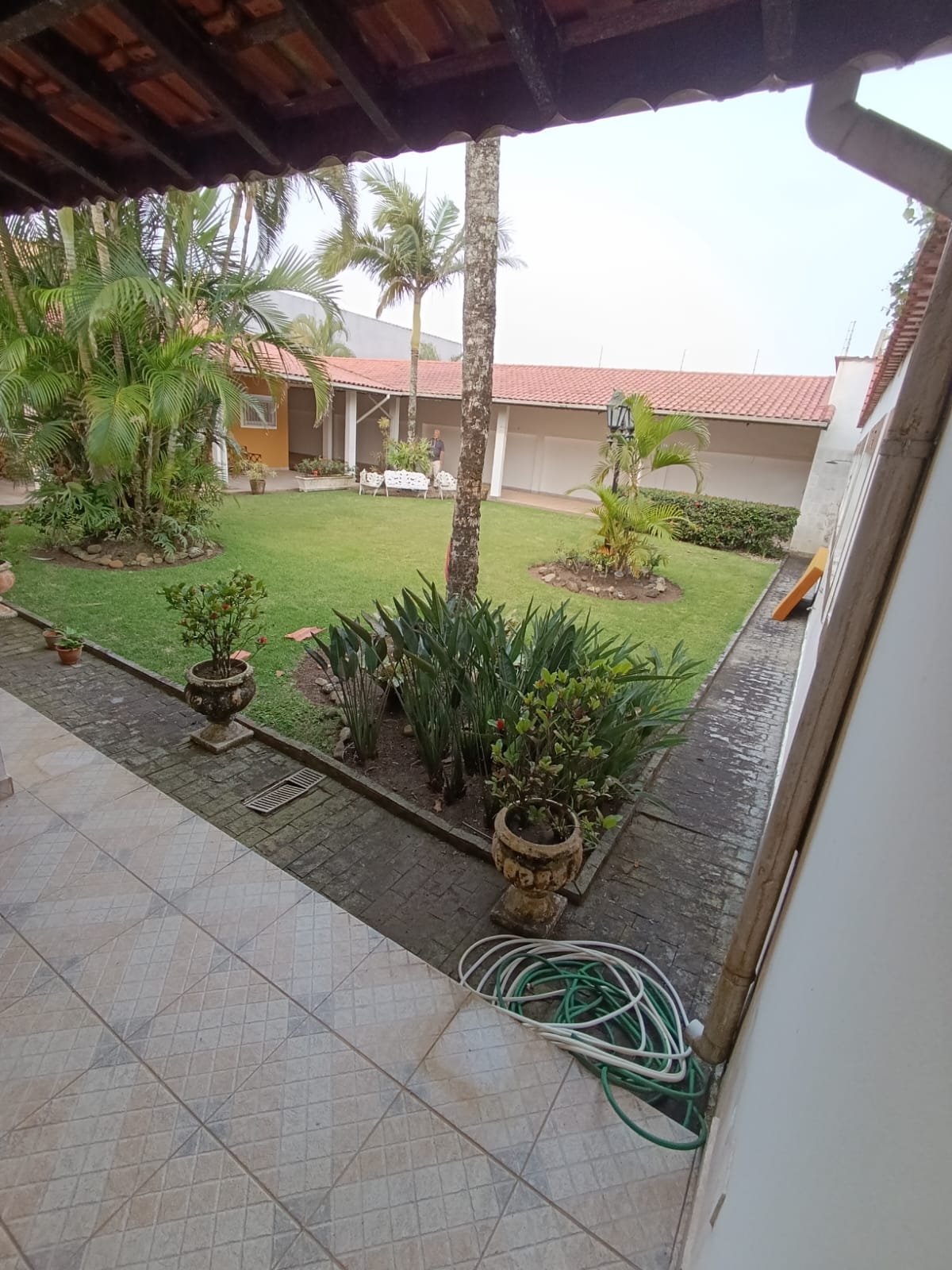 NÃO PERCA ESTA OPORTUNIDADE!!! CASA DE NOVELA PARA VENDA COM 05 DORMITORIOS NO JD SURÃO A 30 METROS DO MAR EM ITANHAÉM/S