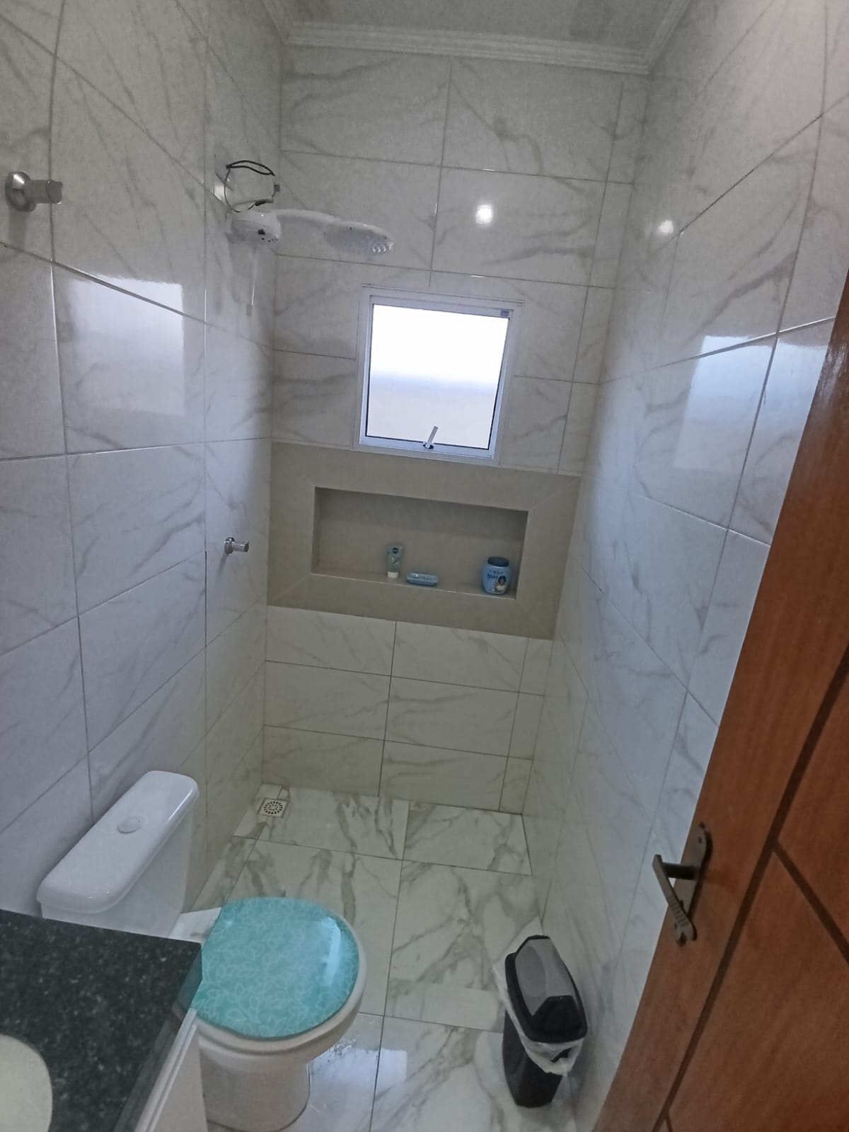 CASA NOVA COM PISCINA PARA VENDA NA PRAIA, NO SUARÃO A 500 METROS DO MAR EM ITANHAÉM/SP