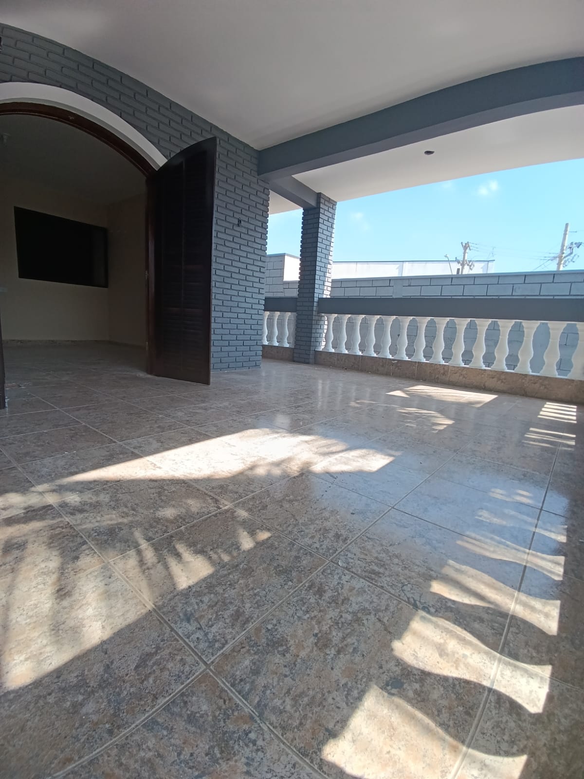 LINDO SOBRADO PARA ALUGAR NA PRAIA EM ITANHAEM/SP