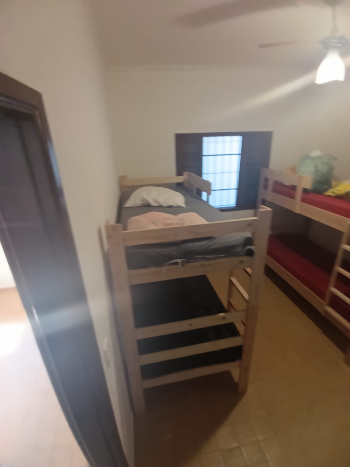 LINDA CASA PARA VENDA NA PRAIA A DUAS QUADRAS DO MAR EM ITANHAEM/SP