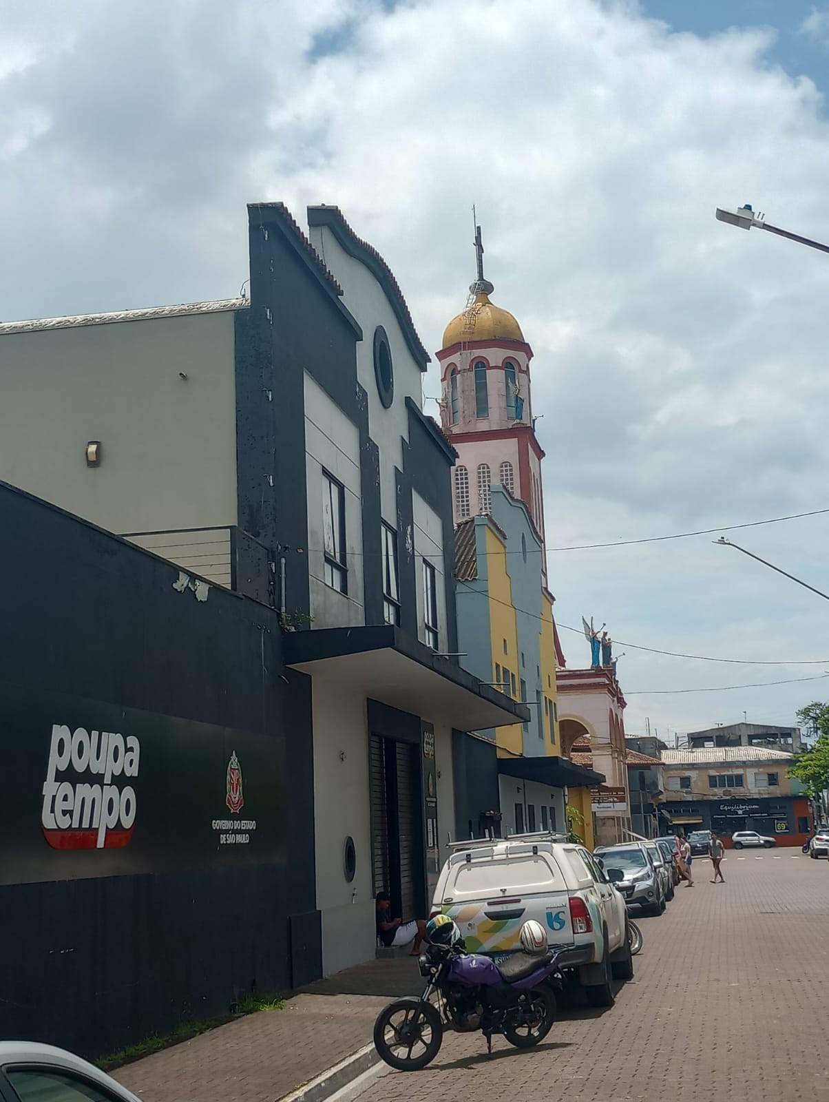 SALAS COMERCIAIS PARA ALUGUEL AO LADO DO POUPATEMPO  EM ITANHÉM SP