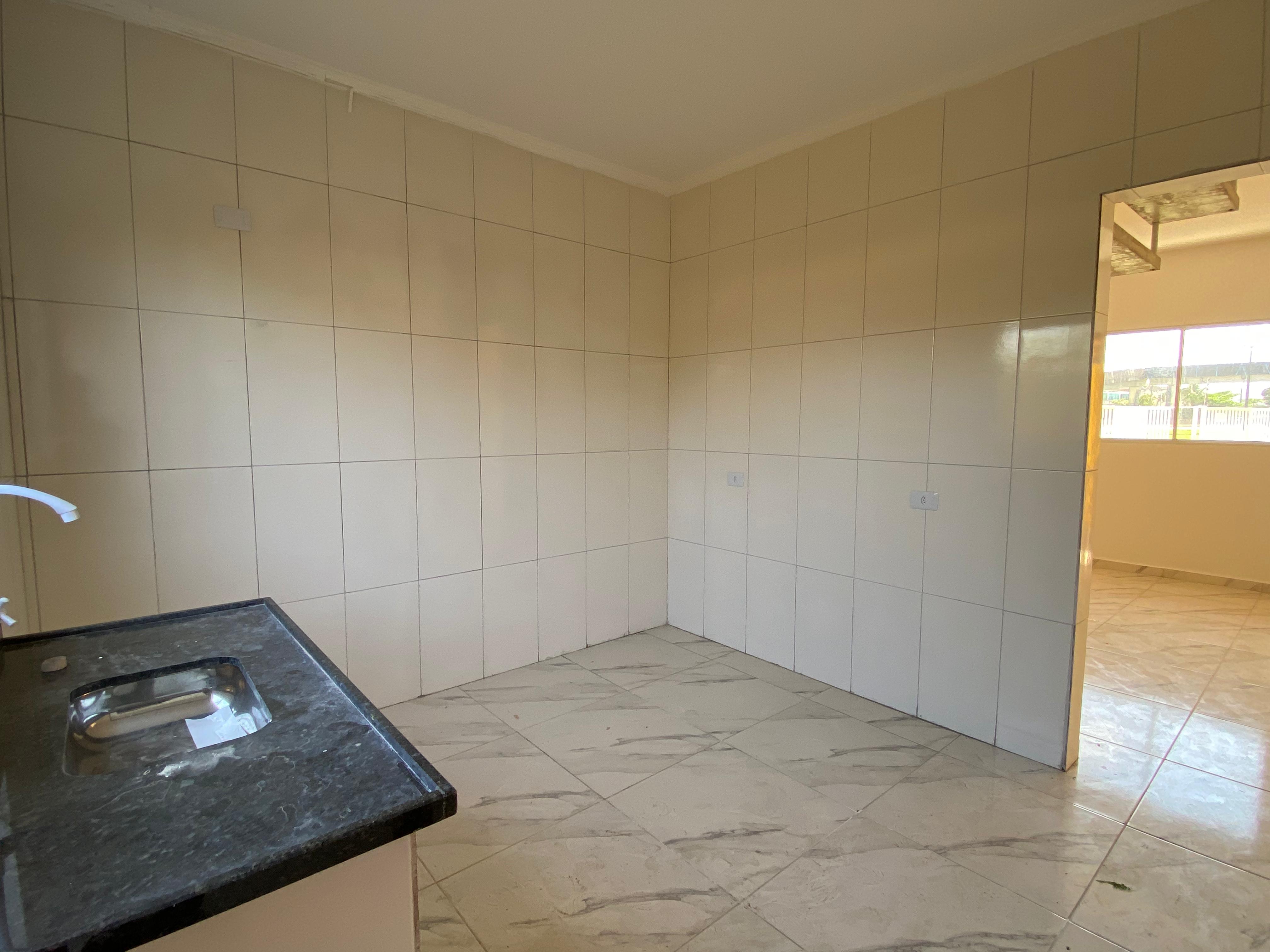 Oportunidade para Venda Sobrado em condomínio com piscina em Itanhaém   R$ 285.000,00