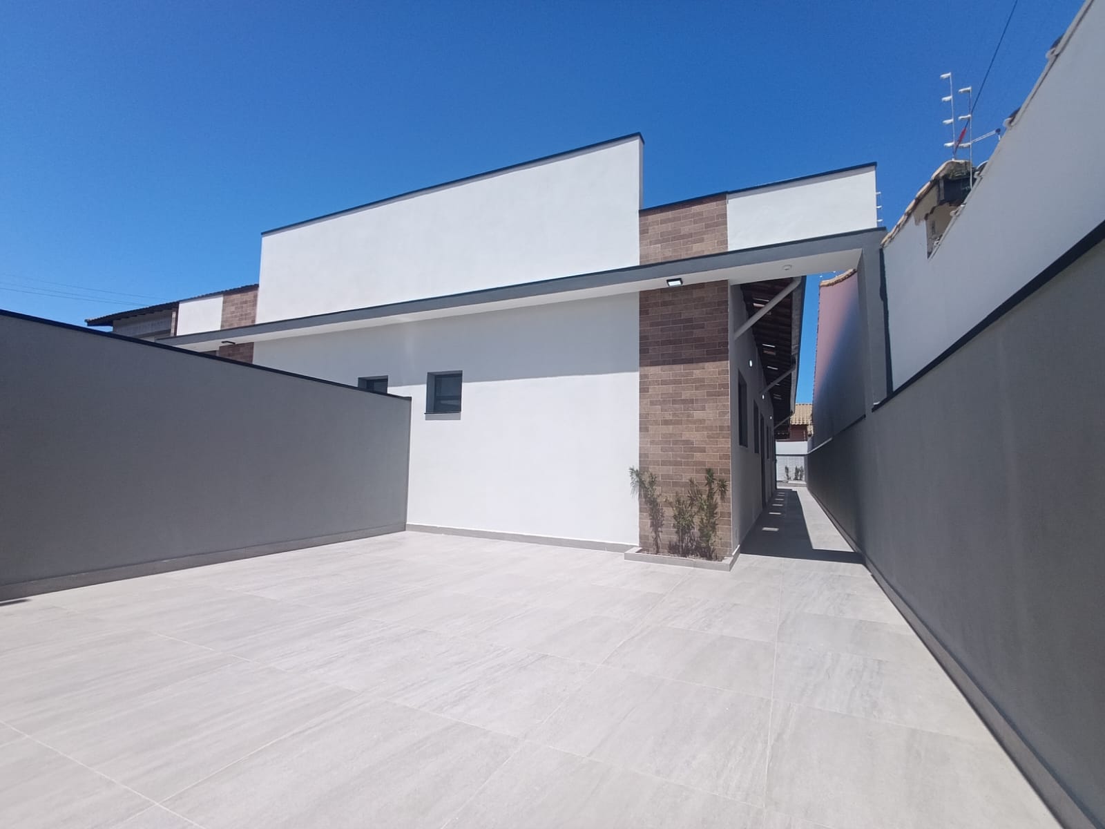 CAS261349 Apartamento à Venda na Praia do Sonho Itanhaém – Frente Mar e Mobiliado